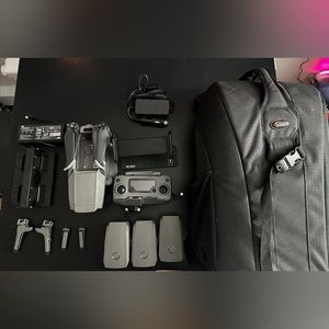 DJI Mavic 2 Pro Fly More Bundle